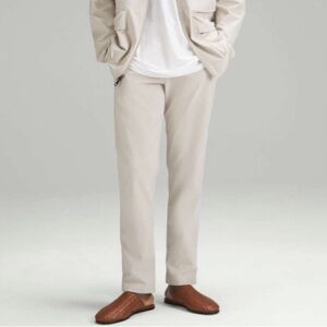 Lululemon Athletica ABC Slim-Fit Men’s Trouser 38x30 Woven Air in Mojave Tan